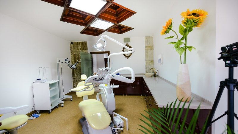 Opera Dental - clinica stomatologica